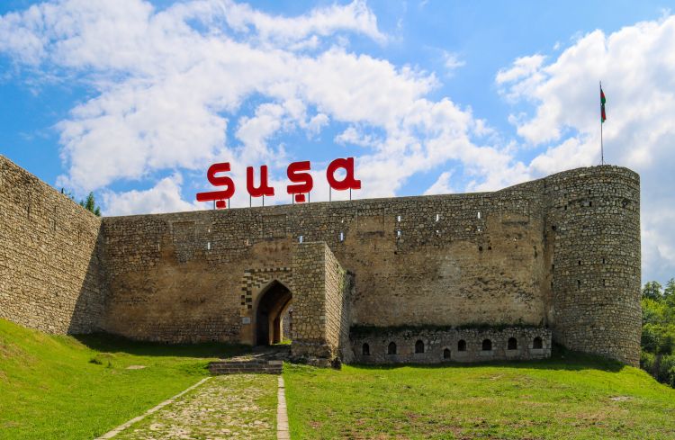 Şuşada abidələrin icazəsiz köçürülməsi qadağan edildi